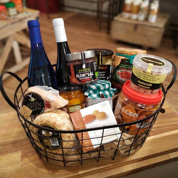 Cesta de productos locales con 20% de descuento